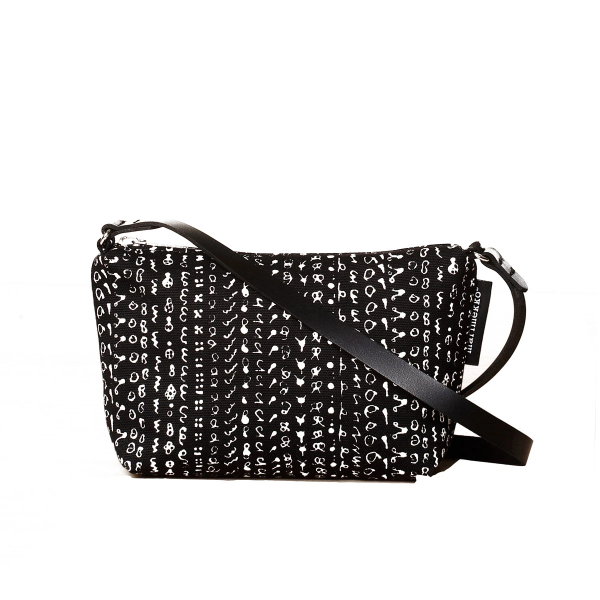 Marimekko Hamppu Heli Black / White Bag 1 Marimekko Hamppu Heli Black / White Bag