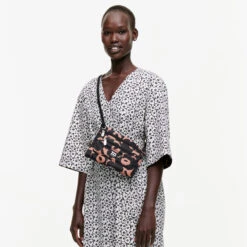 Marimekko Mini Unikko Brown / Black Smart Travelbag