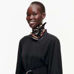Marimekko Musta Tamma Black / Beige / Peach Josina Scarf