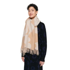 Marimekko Romunda Suur Unikko Gold / Beige Scarf