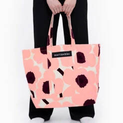 Marimekko Unikko Pink / Burgundy Peruskassi Bag