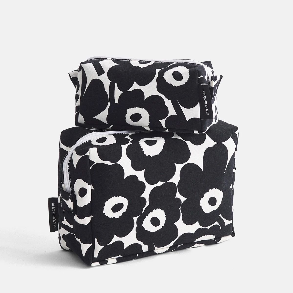 Marimekko Unikko White / Black Vilja Cosmetic Bag 1 Marimekko Unikko White / Black Vilja Cosmetic Bag