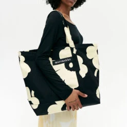 Marimekko Unikko Yellow / Black Peruskassi Bag