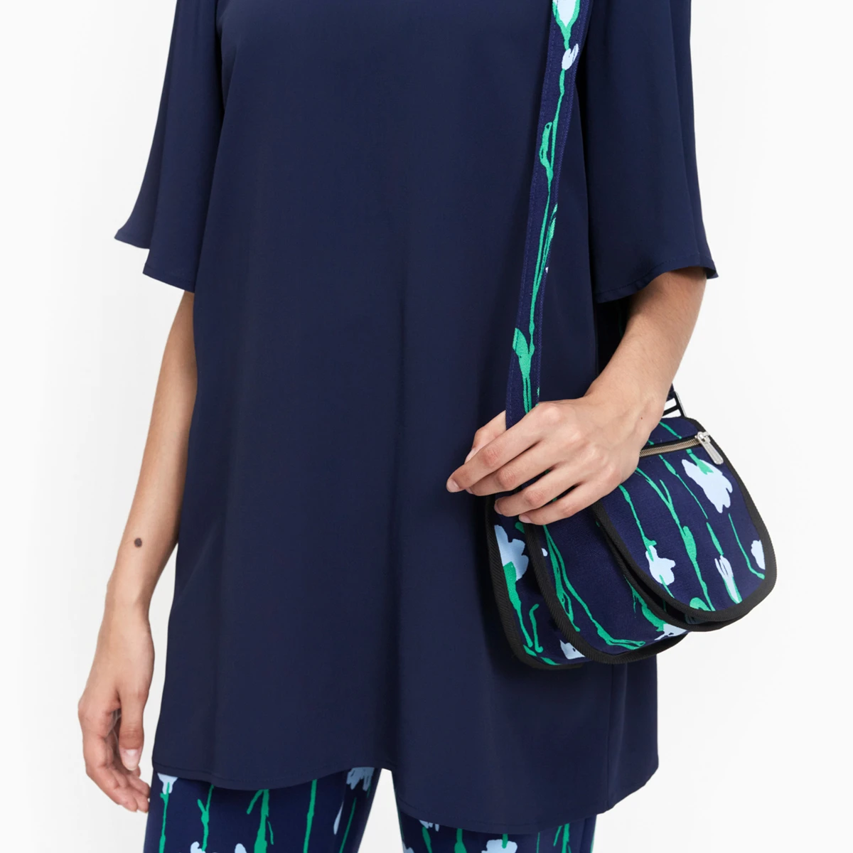 Marimekko Viivakukka Fidelma Bag 4 Marimekko Viivakukka Fidelma Bag - Image 4